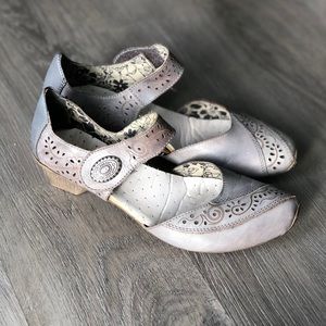 🌵 Rieker • Grey Heeled Leather Mary Jane Shoes
